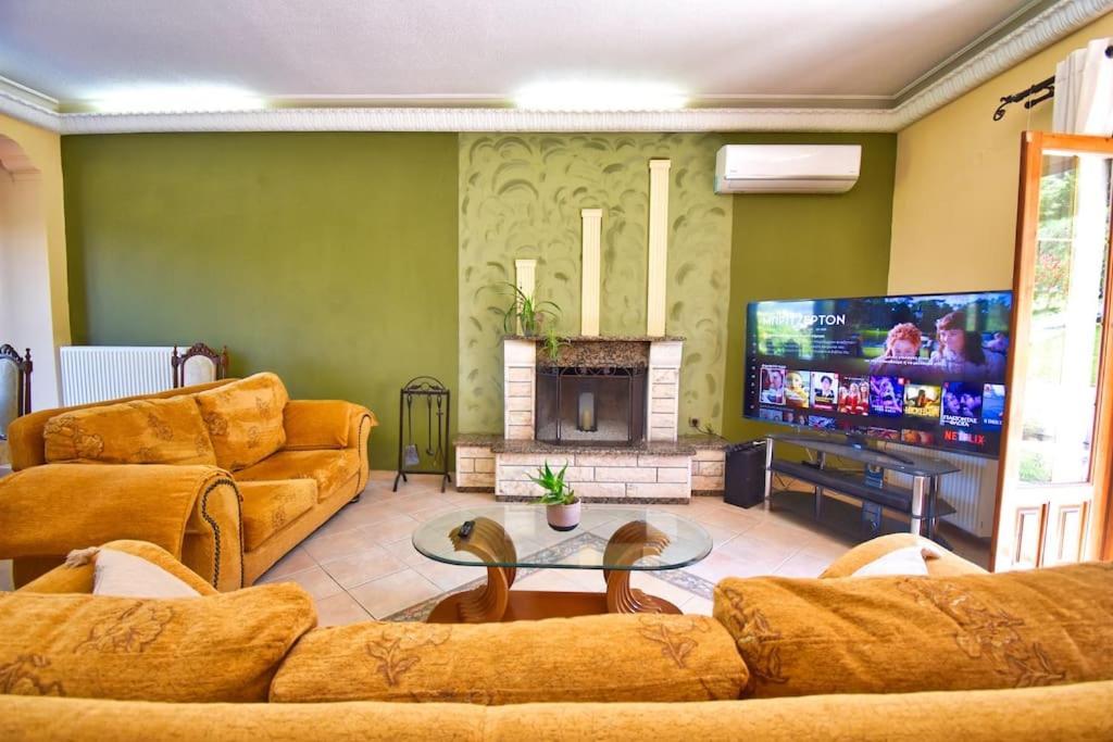 Anastasia's House